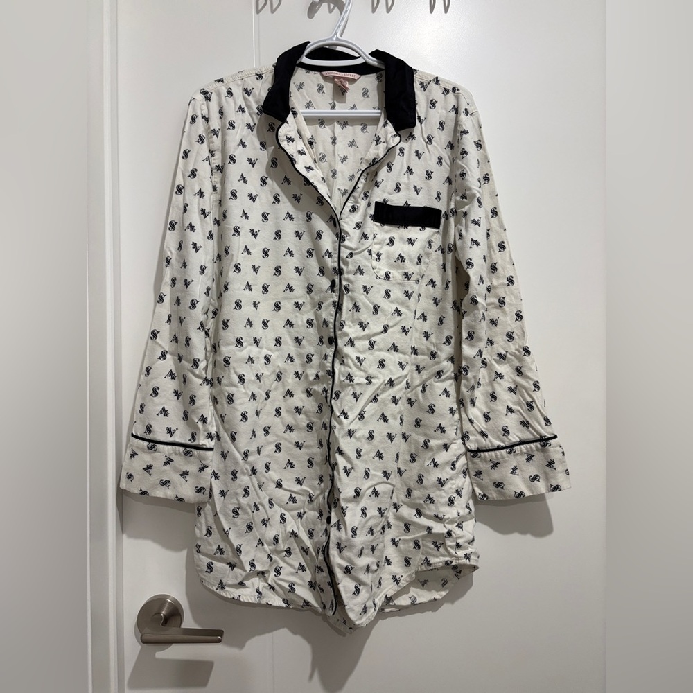 Victoria's Secret Monogrammed Black and White Sleep Shirt Flannel - Picture 3 of 5